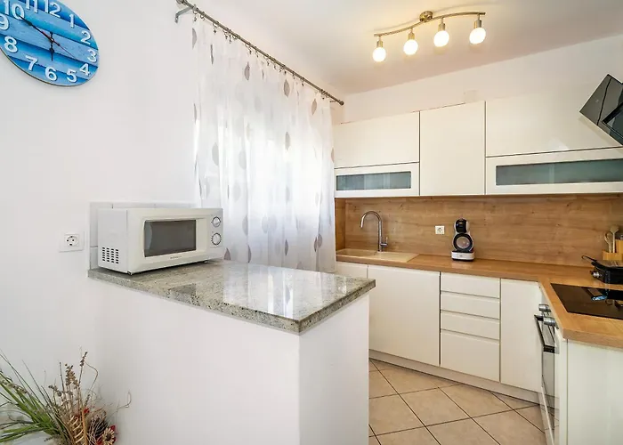 Mia Apartman