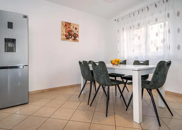 Apartman Mia *