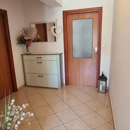Mia * Baška